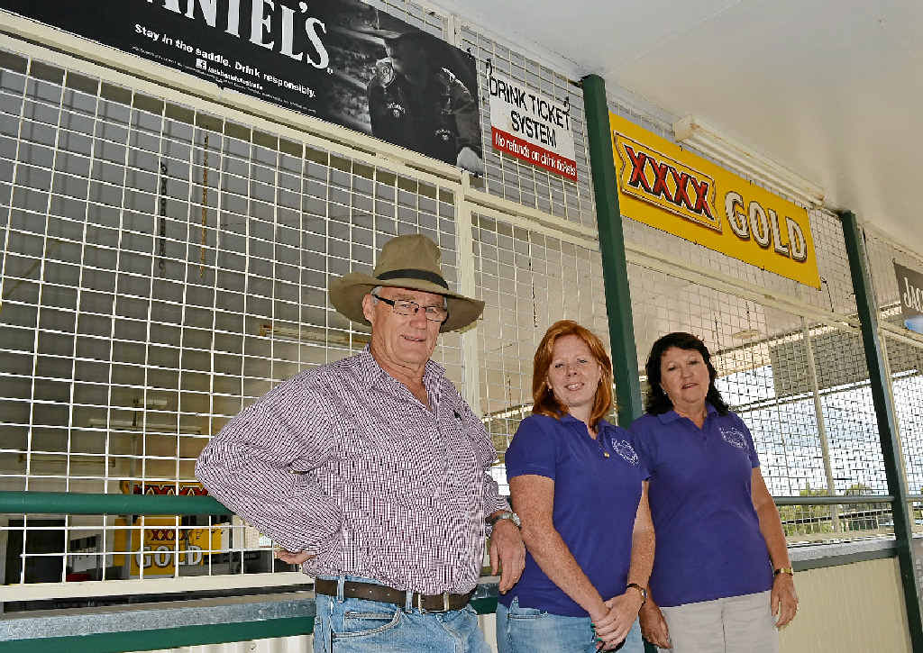 READY: Dr John Kiss, Julie Peterson and Julia Kruger expect large numbers tomorrow night.